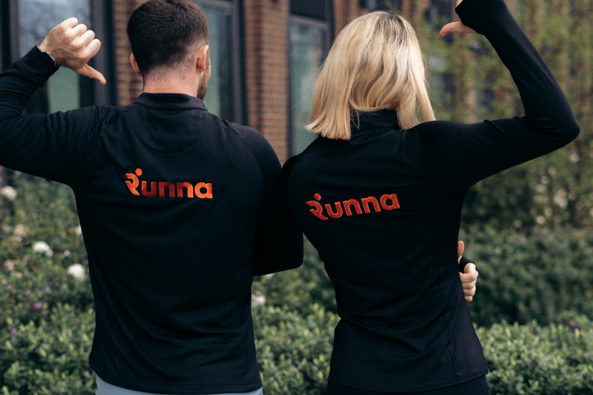 Runners wearing Runna Apparel